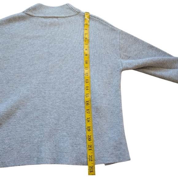 Victor Alfaro Oversized Mockneck Sweater Light Grey Knit Pullover Women's Small - Picture 13 of 13